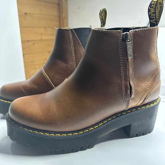 Dr. Martens Rometty Il heeled Chelsea boots brown leather Size US& EU39 - Picture 2 of 5